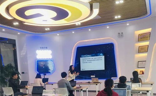 還原課堂 精準(zhǔn)研發(fā) 格萊科技研發(fā)中心年度教師評(píng)級(jí)評(píng)定與技術(shù)開發(fā)運(yùn)營(yíng)探索